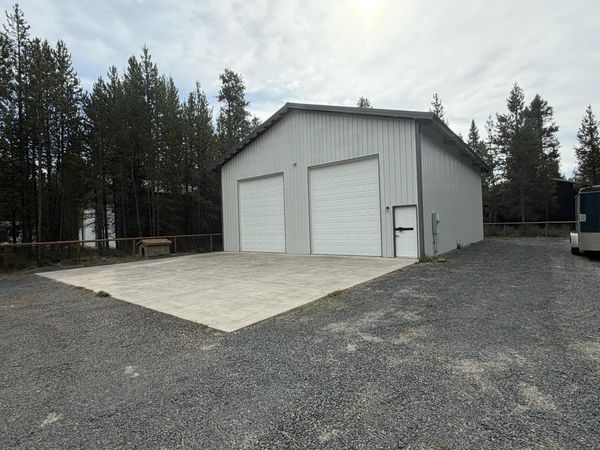 17037 Downey Road, Bend, OR 97707
