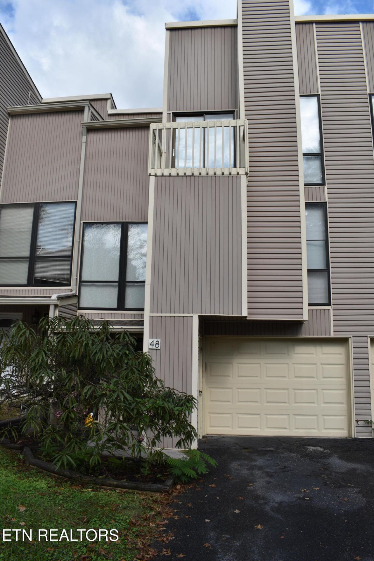 48 Valley Forge Drive, Oak Ridge, TN 37830 Main Photo