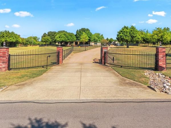 4451 Shiloh Road, Midlothian, TX 76065