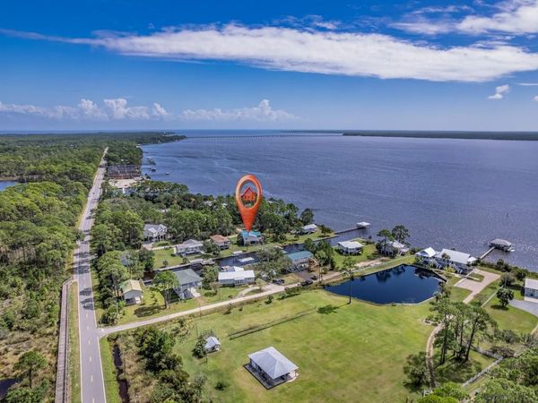 21 Shoreline Drive, Panacea, FL 32346