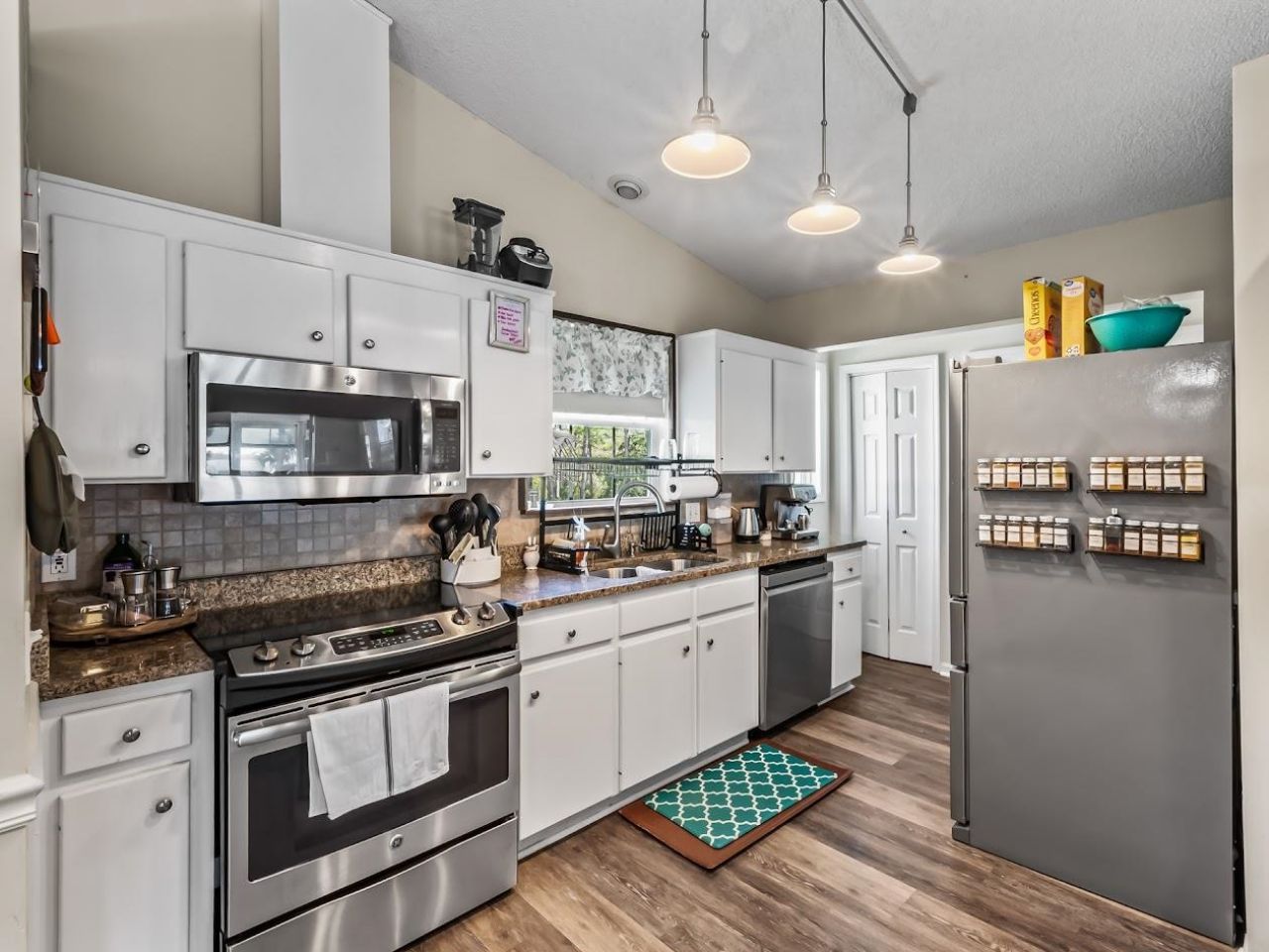 21 Shoreline Drive, Panacea, FL 32346 Photo