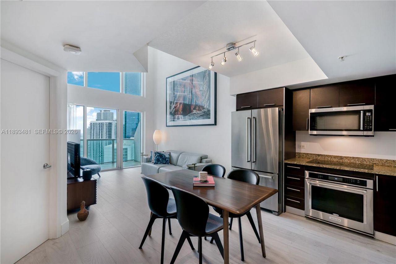 41 SE 5th St, Unit 1709, Miami, FL 33131 Photo