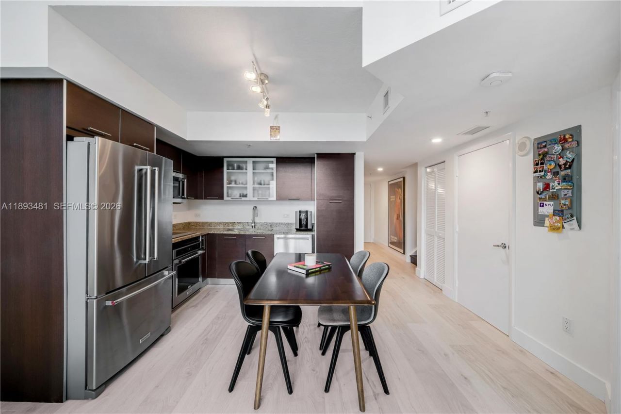 41 SE 5th St, Unit 1709, Miami, FL 33131 Photo