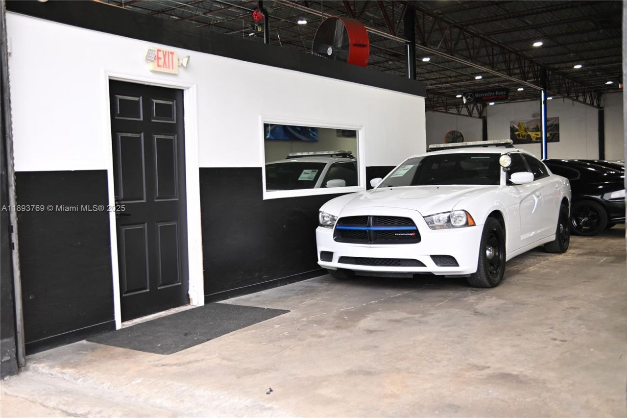 4200 NW 72nd Ave, Miami, FL 33166 Photo