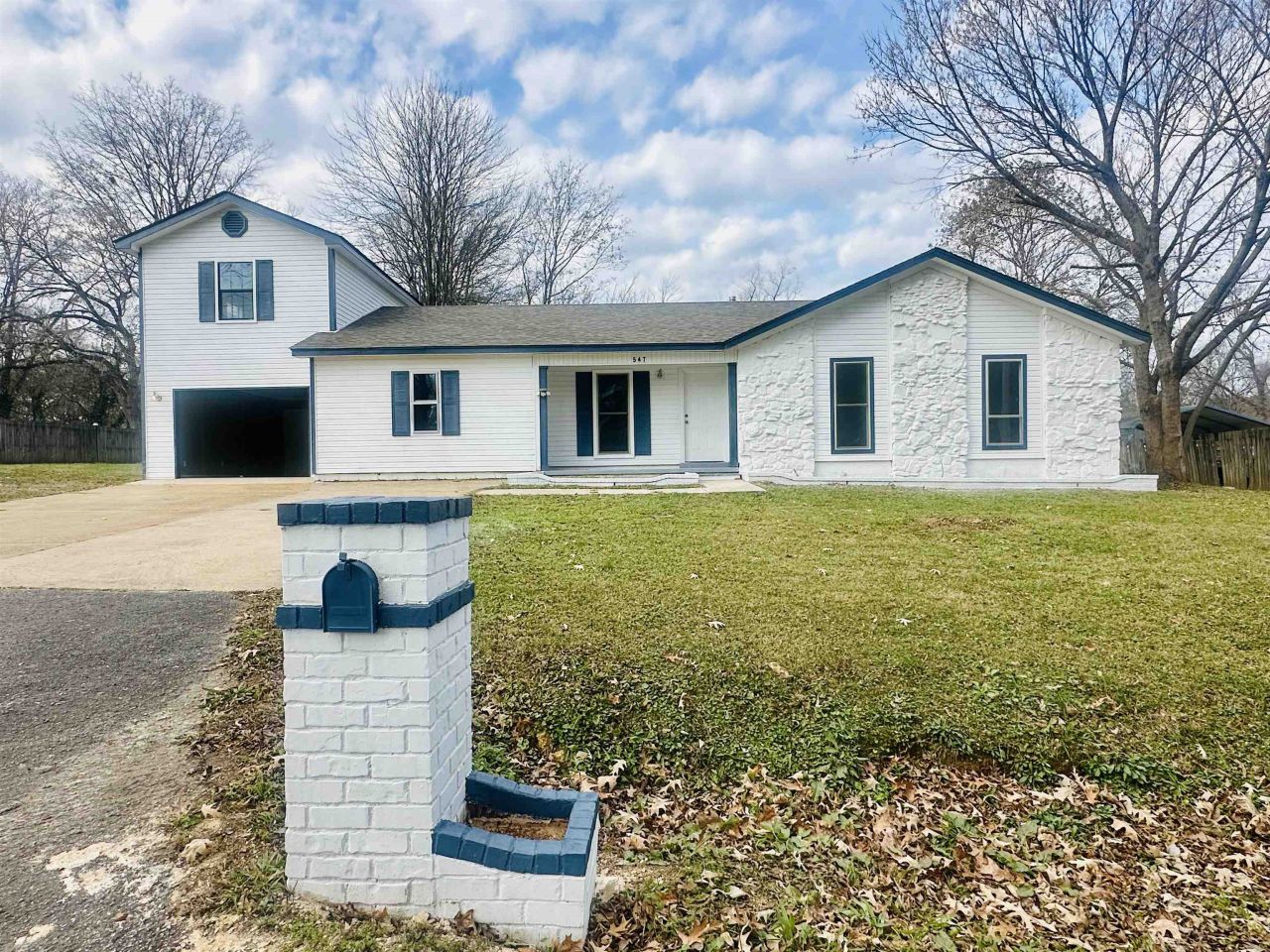 547 Naylor Rd, Bolivar, TN 38008 Main Photo