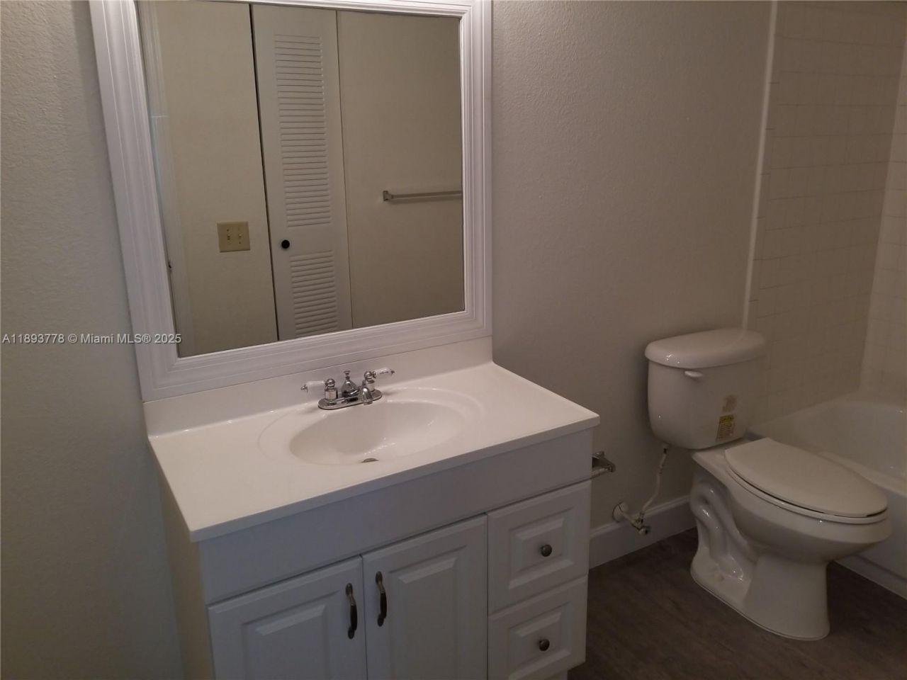 13090 Vista Isles Dr, Unit 124, Sunrise, FL 33325 Photo