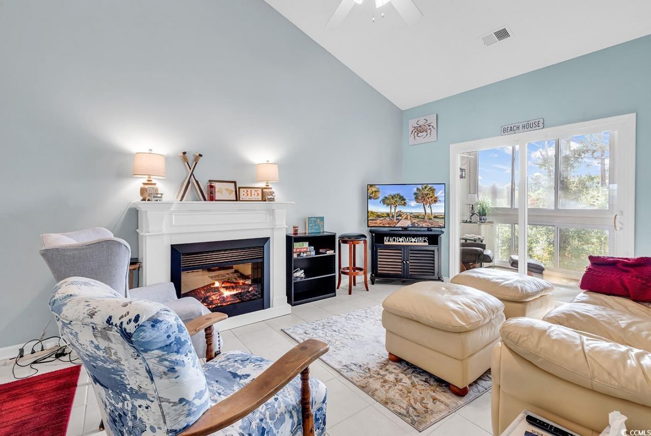 750 Charter Dr. Photo 4