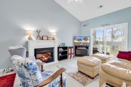 750 Charter Dr. photo 4