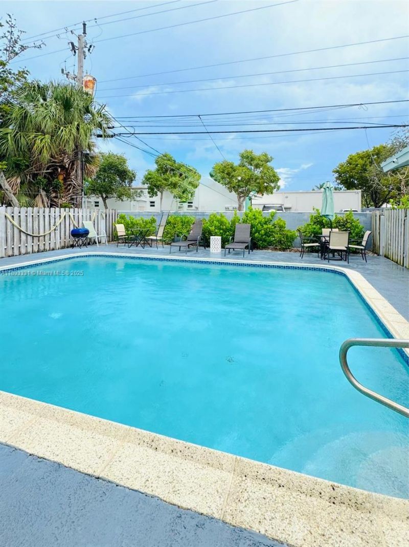 120 NE 9th Ave, Unit 120A, Deerfield Beach, FL 33441 Photo