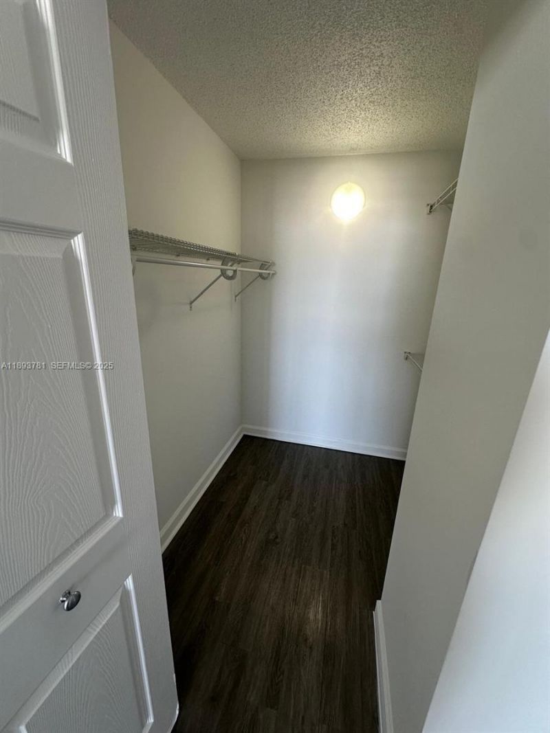 1800 Collins Ave, Unit 15B, Miami Beach, FL 33139 Photo