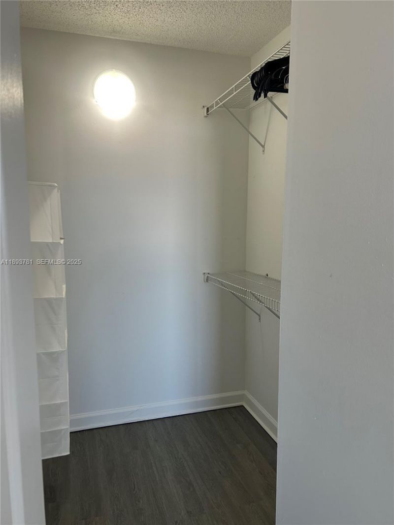 1800 Collins Ave, Unit 15B, Miami Beach, FL 33139 Photo