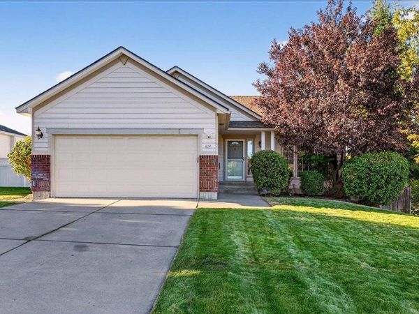 414 S Sonora Ln, Spokane Valley, WA 99037