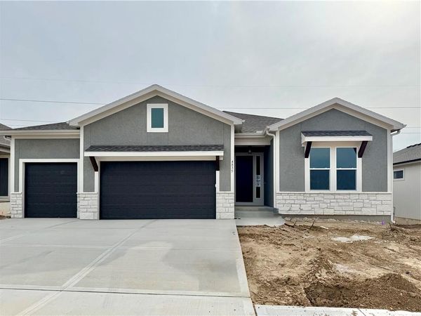 4835 NW Martin Street, Riverside, MO 64150