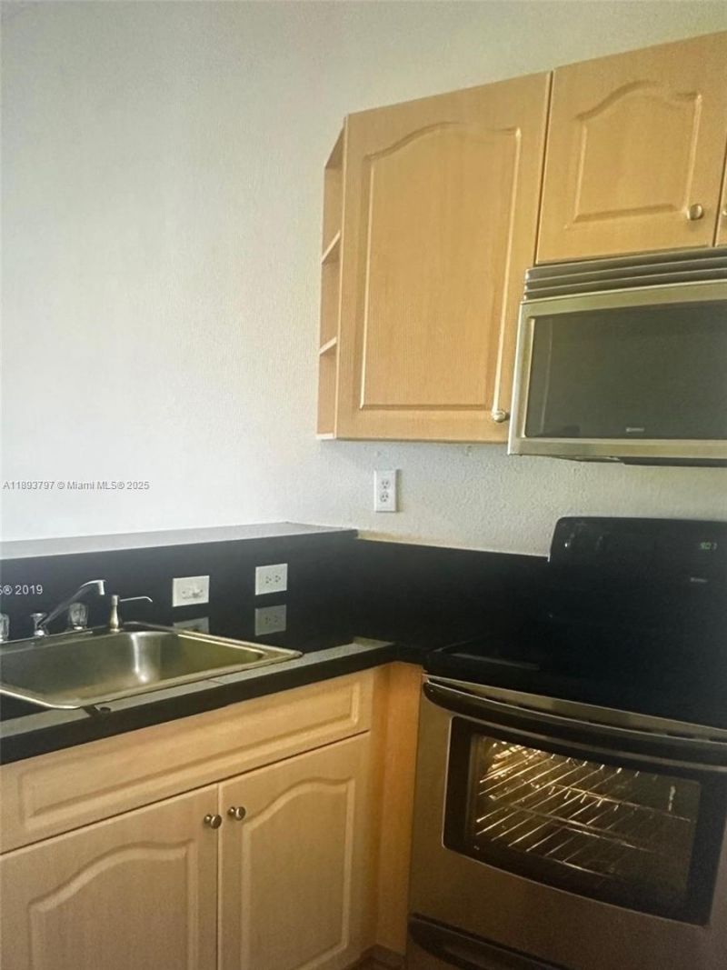 9861 Nob Hill Ct, Unit 9861, Sunrise, FL 33351 Photo