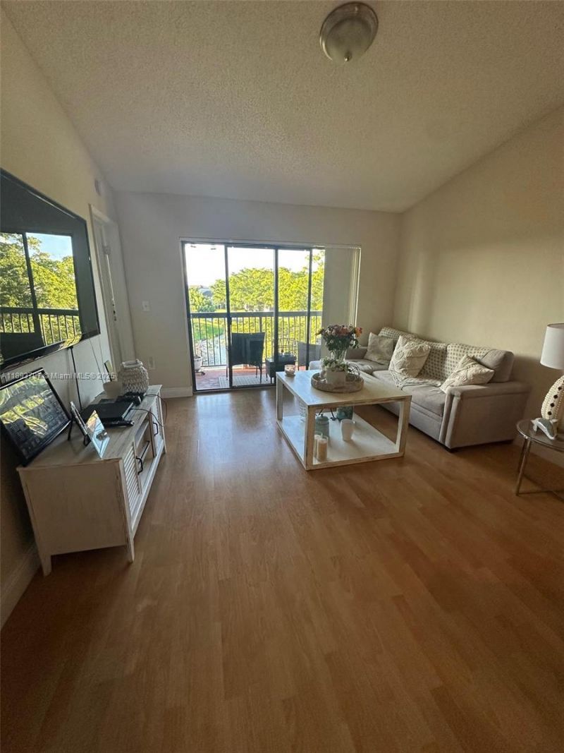 9861 Nob Hill Ct, Unit 9861, Sunrise, FL 33351 Photo