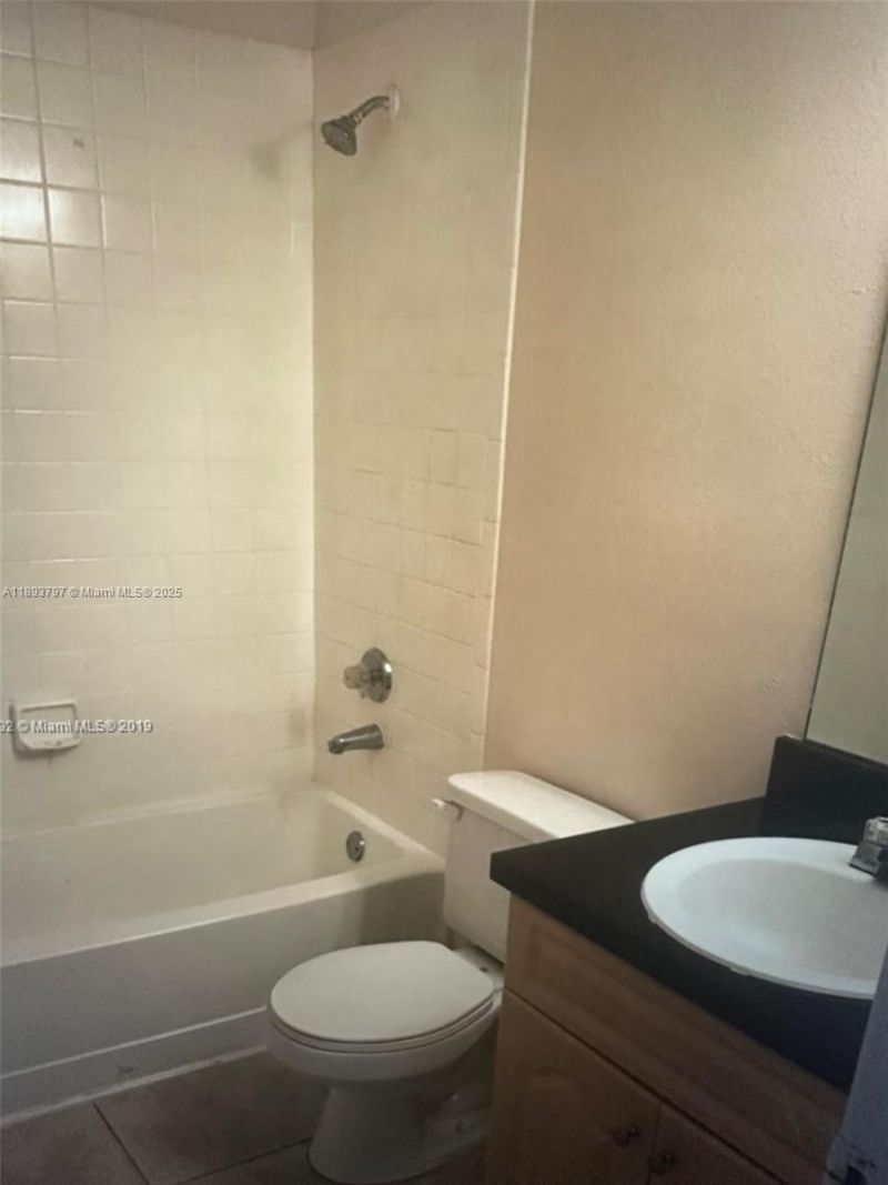 9861 Nob Hill Ct, Unit 9861, Sunrise, FL 33351 Photo