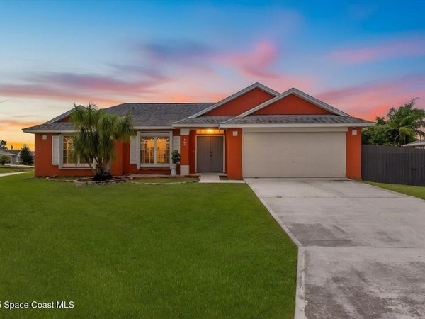 302 Arapahoe Lane NE, Palm Bay, FL 32907