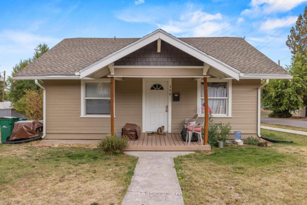 346 Pacific Terrace, Klamath Falls, OR 97601 Main Photo