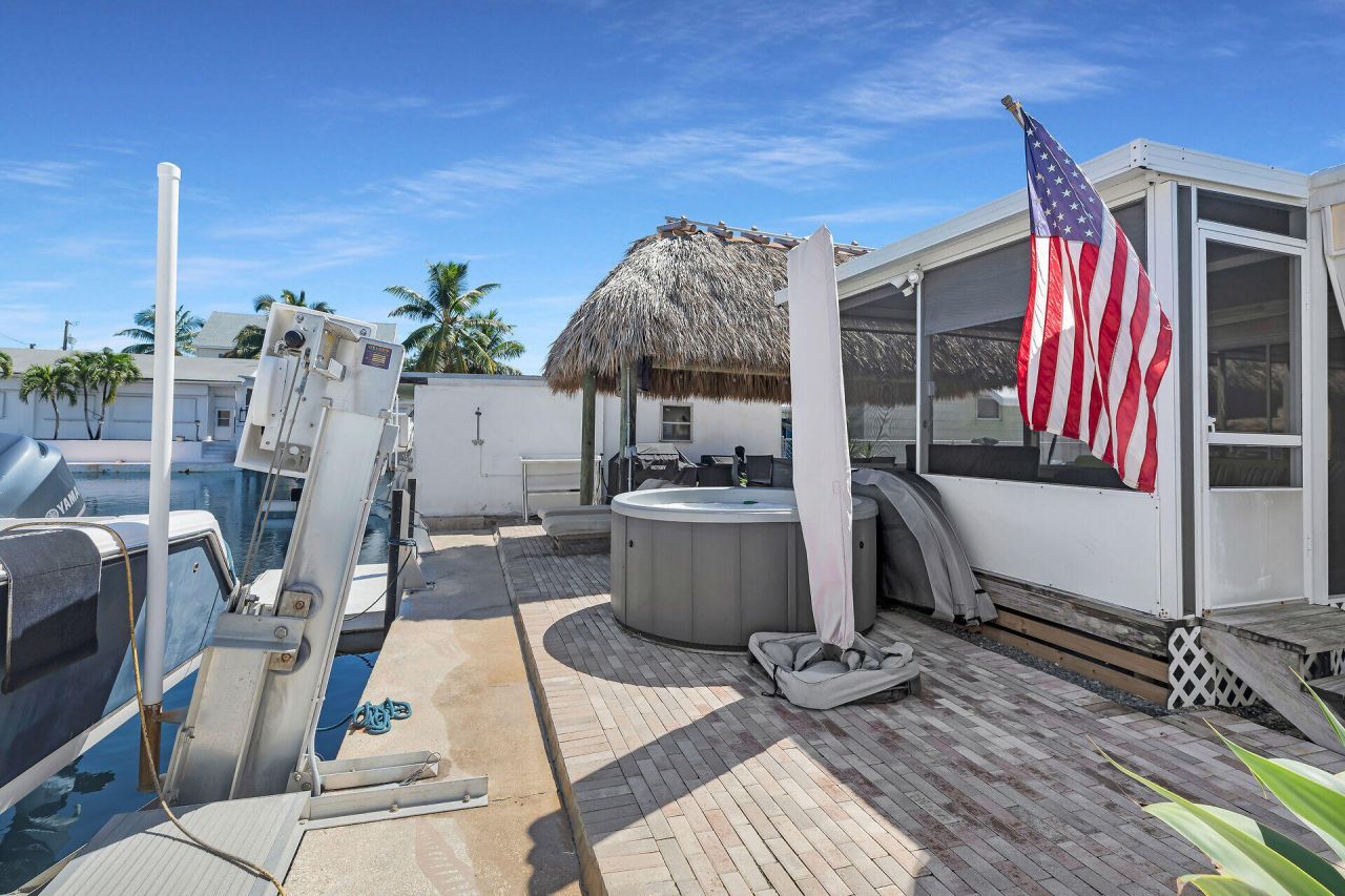 209 Buttonwood Avenue, Key Largo, FL 33037 Photo