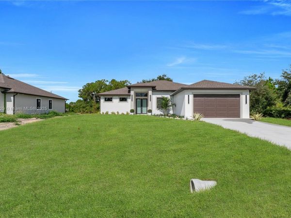 1913 IRVING AVE, Lehigh Acres, FL 33972