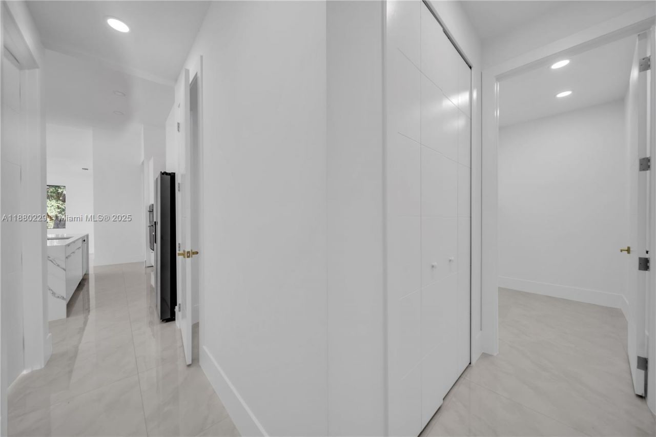 1913 Irving Ave, Lehigh Acres, FL 33972 Photo