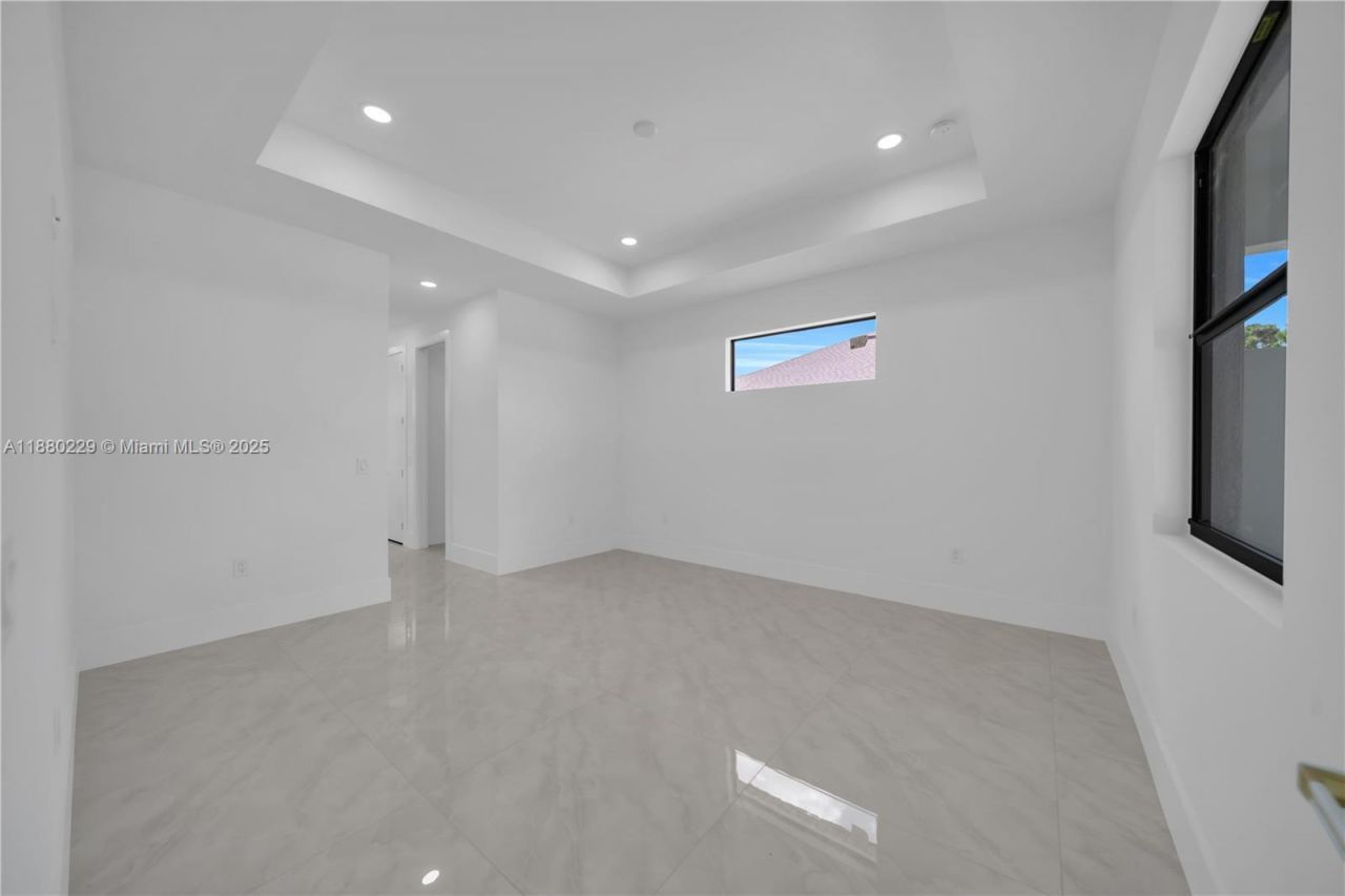 1913 Irving Ave, Lehigh Acres, FL 33972 Photo