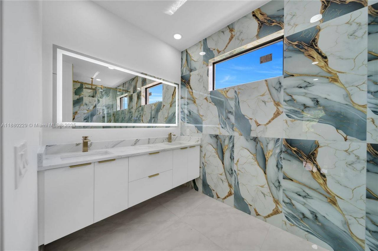 1913 Irving Ave, Lehigh Acres, FL 33972 Photo