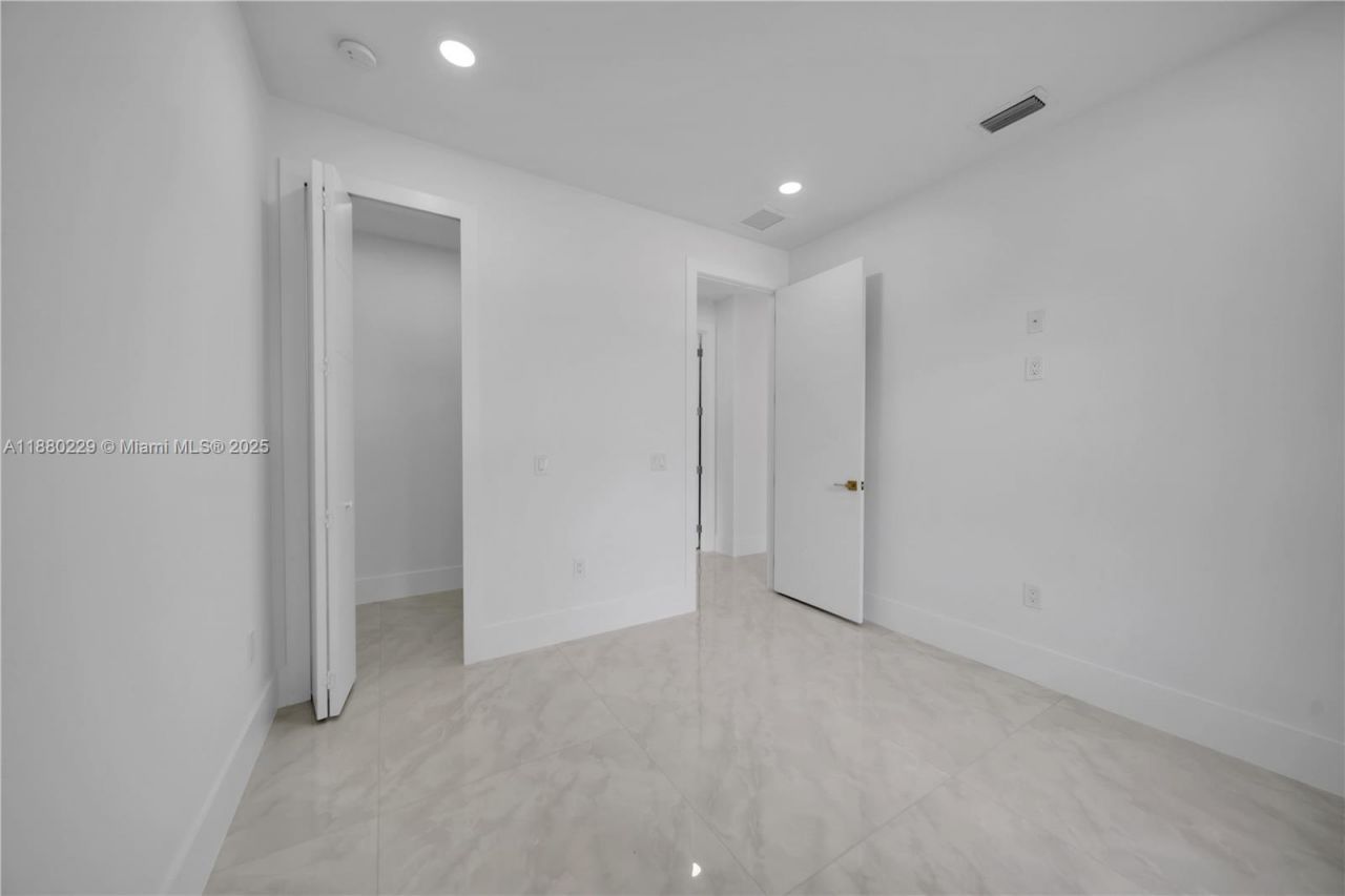 1913 Irving Ave, Lehigh Acres, FL 33972 Photo