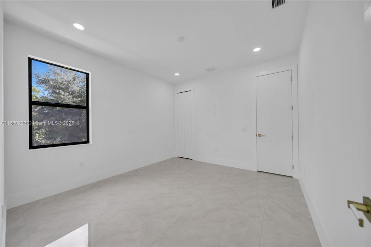 1913 Irving Ave, Lehigh Acres, FL 33972 Photo