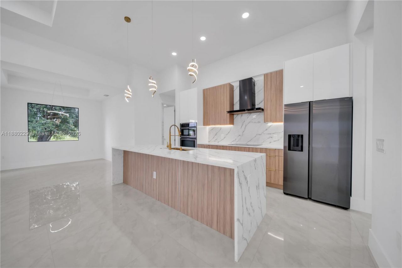 1913 Irving Ave, Lehigh Acres, FL 33972 Photo