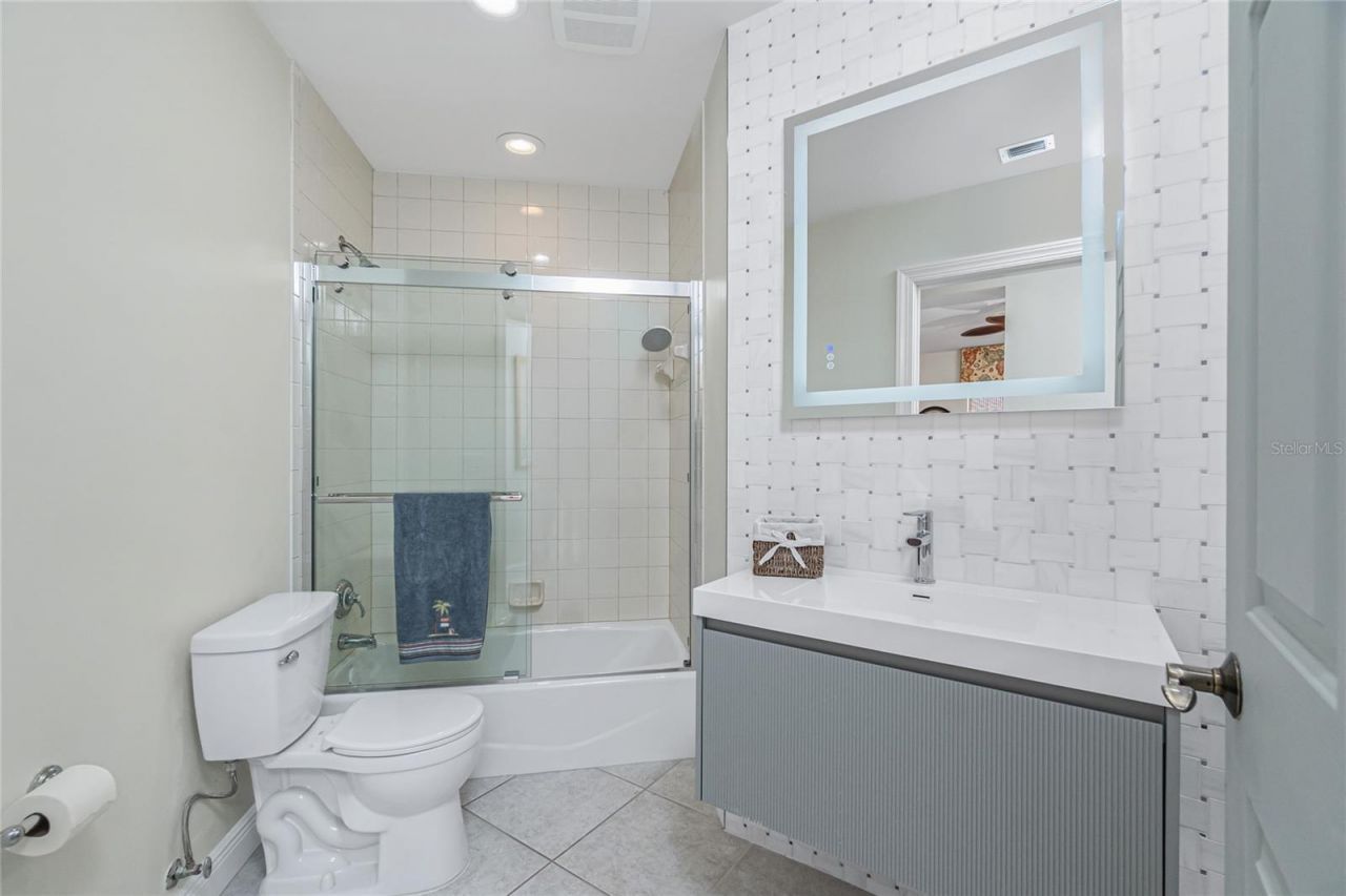 3313 Sunset Key Cir, Unit 701, Punta Gorda, FL 33955 Photo
