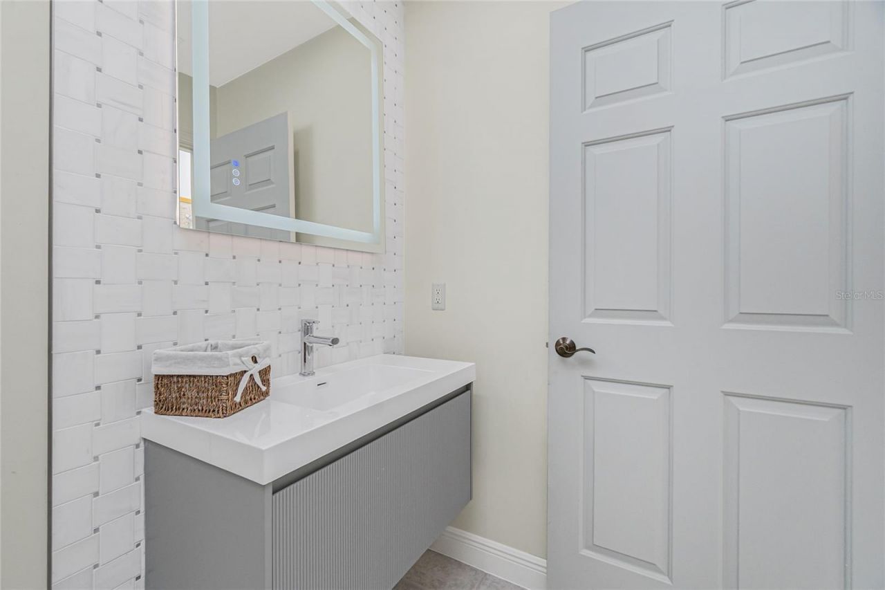 3313 Sunset Key Cir, Unit 701, Punta Gorda, FL 33955 Photo
