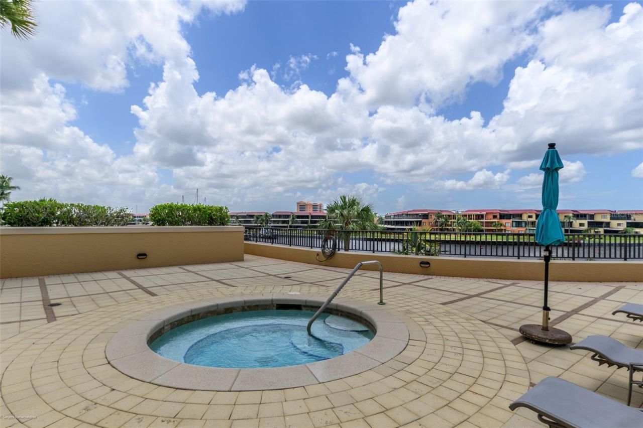 3313 Sunset Key Cir, Unit 701, Punta Gorda, FL 33955 Photo