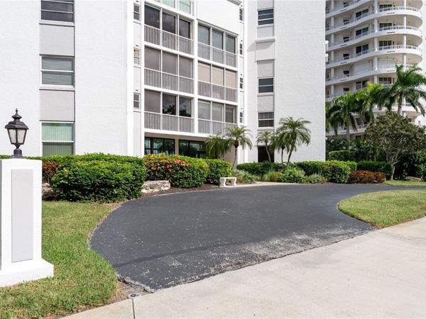 435 S GULFSTREAM AVENUE, Unit 403, SARASOTA, FL 34236