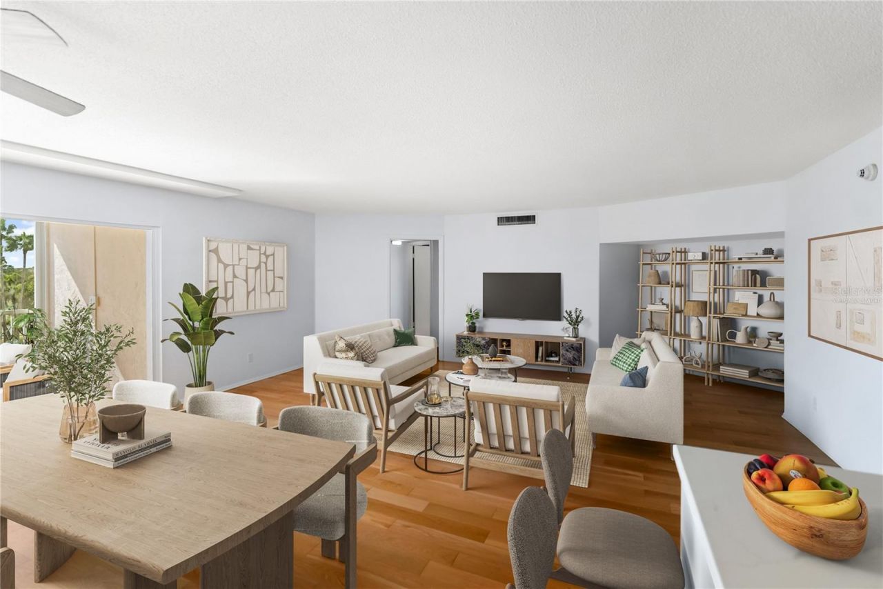 435 S Gulfstream Avenue, Unit 403, Sarasota, FL 34236 Photo