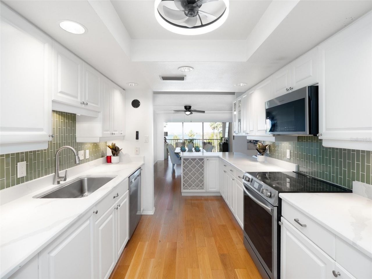 435 S Gulfstream Avenue, Unit 403, Sarasota, FL 34236 Photo