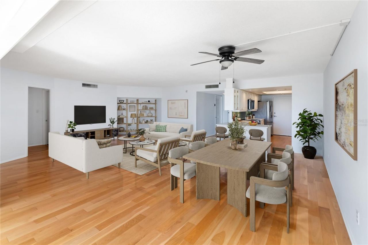 435 S Gulfstream Avenue, Unit 403, Sarasota, FL 34236 Photo