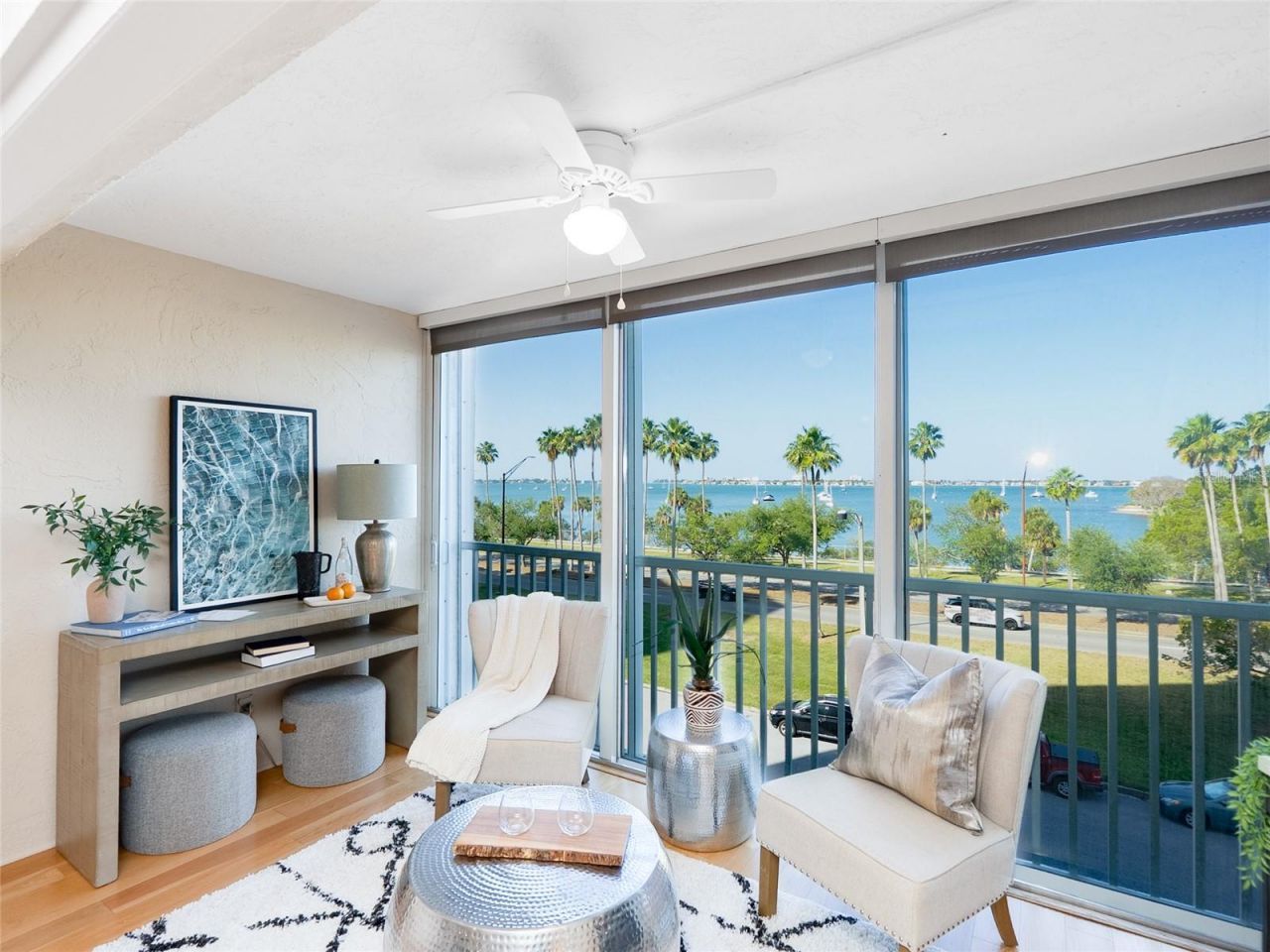 435 S Gulfstream Avenue, Unit 403, Sarasota, FL 34236 Photo