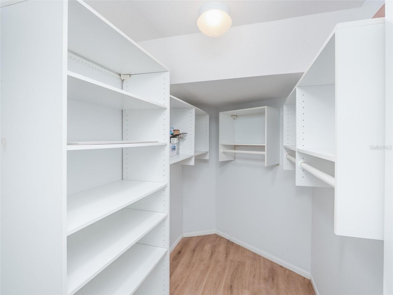 435 S Gulfstream Avenue, Unit 403, Sarasota, FL 34236 Photo