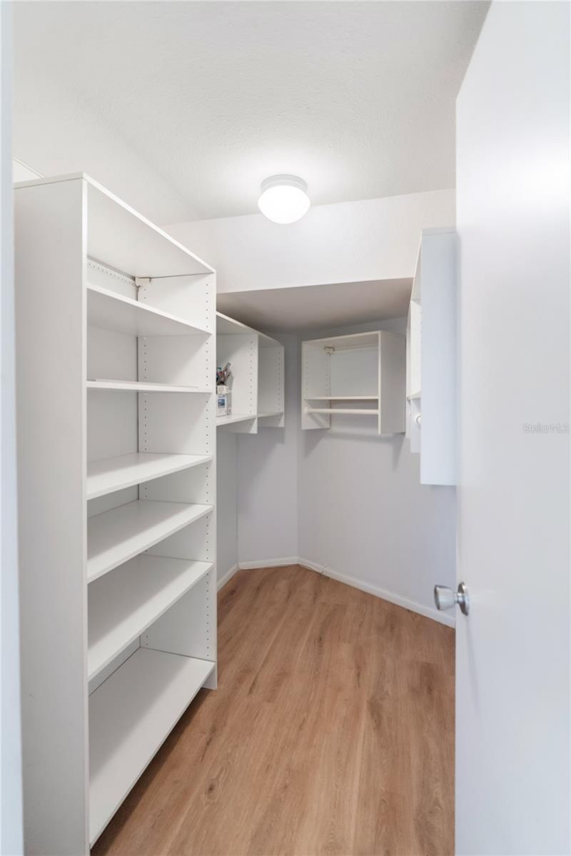 435 S Gulfstream Avenue, Unit 403, Sarasota, FL 34236 Photo