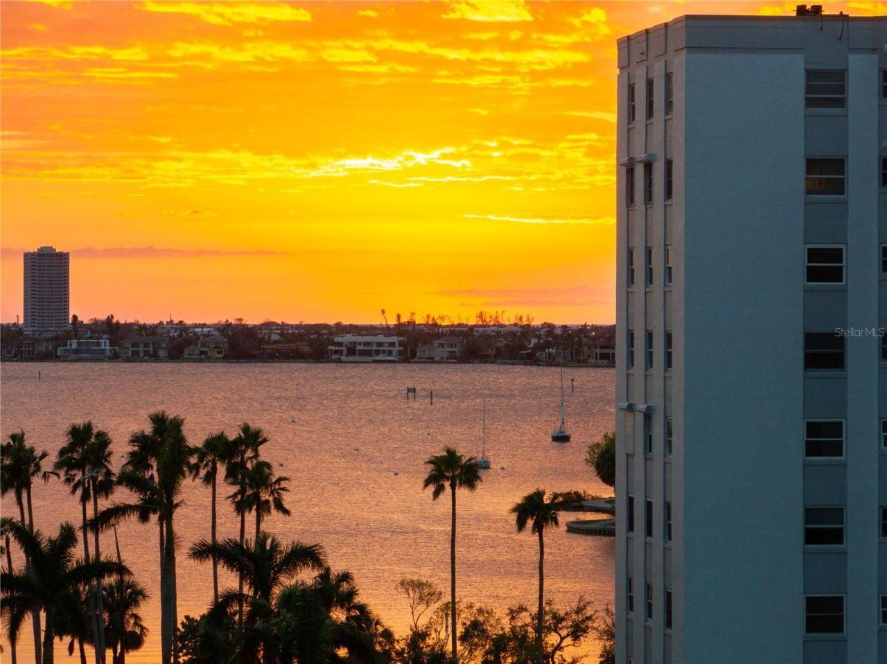 435 S Gulfstream Avenue, Unit 403, Sarasota, FL 34236 Photo