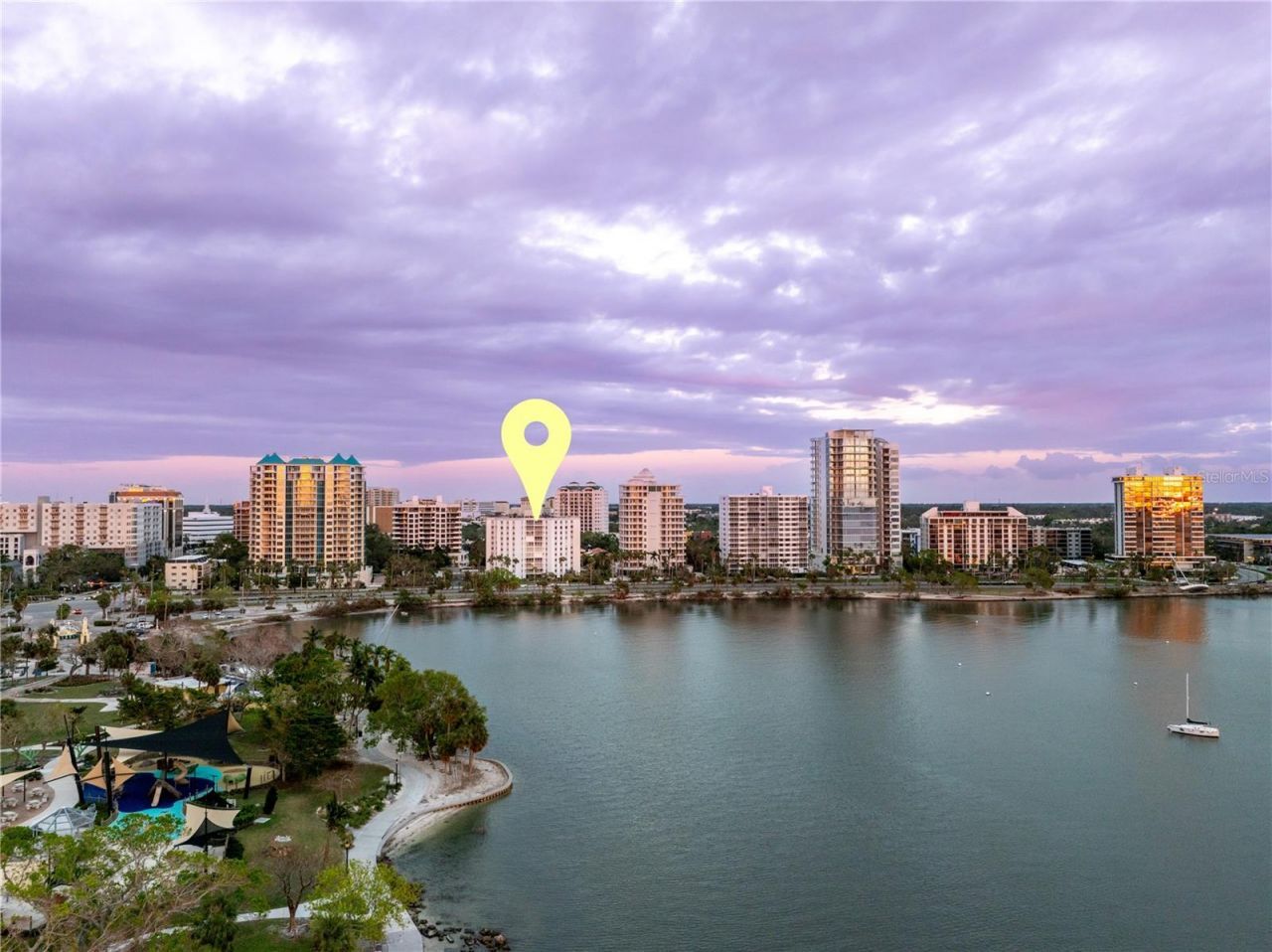 435 S Gulfstream Avenue, Unit 403, Sarasota, FL 34236 Photo