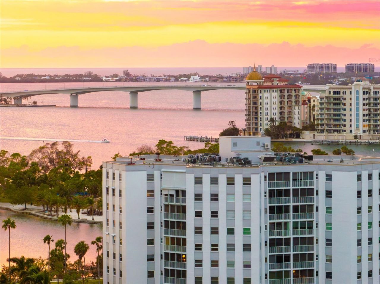 435 S Gulfstream Avenue, Unit 403, Sarasota, FL 34236 Photo