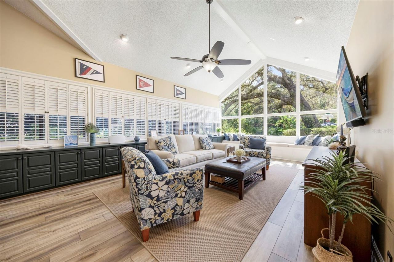 632 Royal Dornock Court, Tarpon Springs, FL 34688 Photo