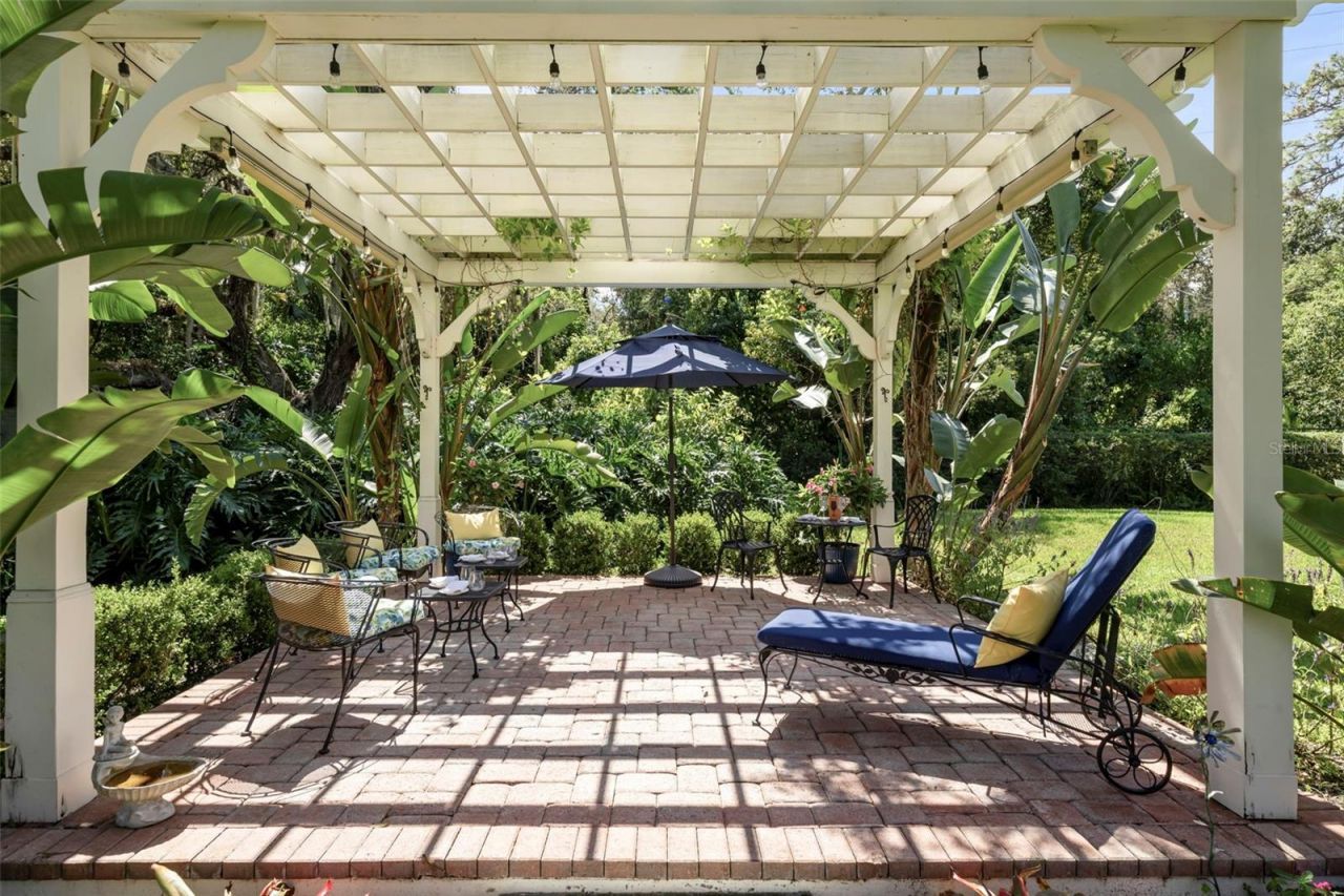 632 Royal Dornock Court, Tarpon Springs, FL 34688 Photo