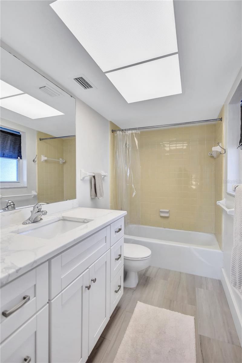 185 Vista Hermosa Circle, Sarasota, FL 34242 Photo