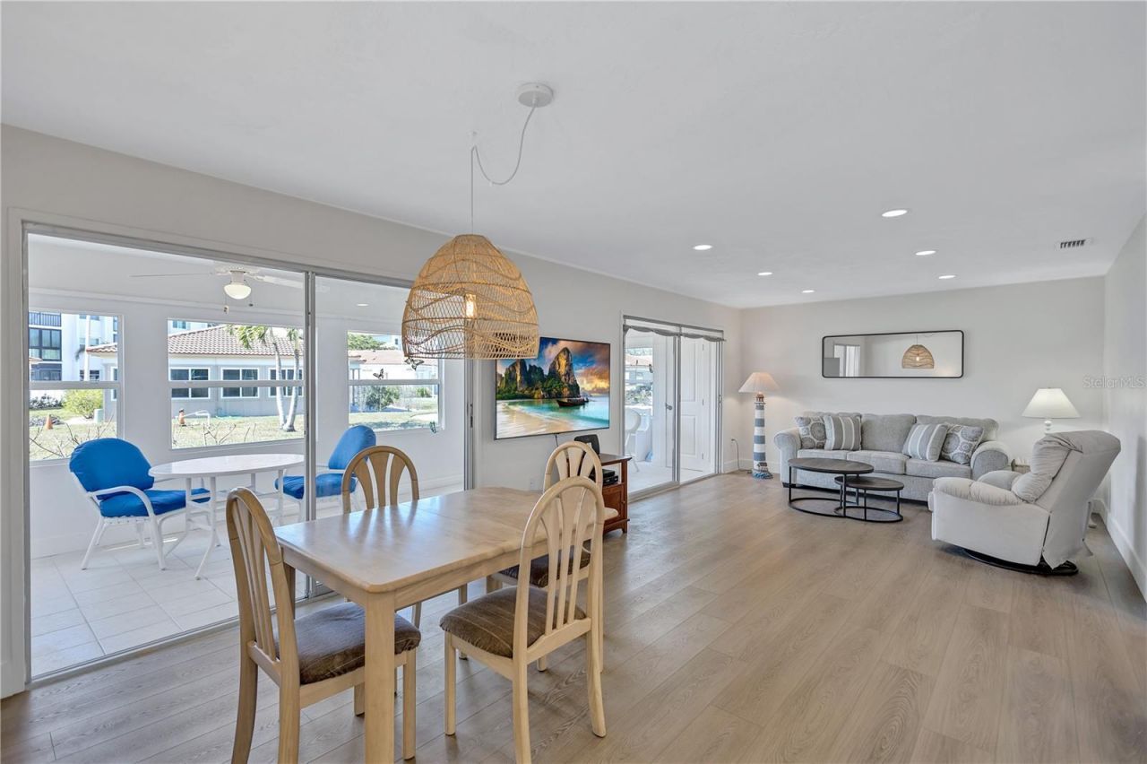 185 Vista Hermosa Circle, Sarasota, FL 34242 Photo