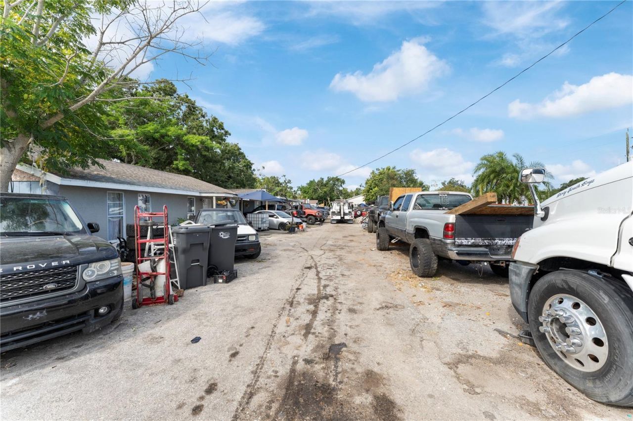 5712 15th Street E, Bradenton, FL 34203 Photo