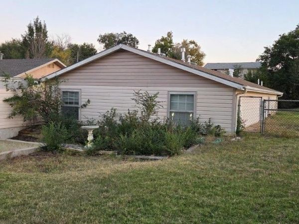 5 Reese Cir, Lamar, CO 81052