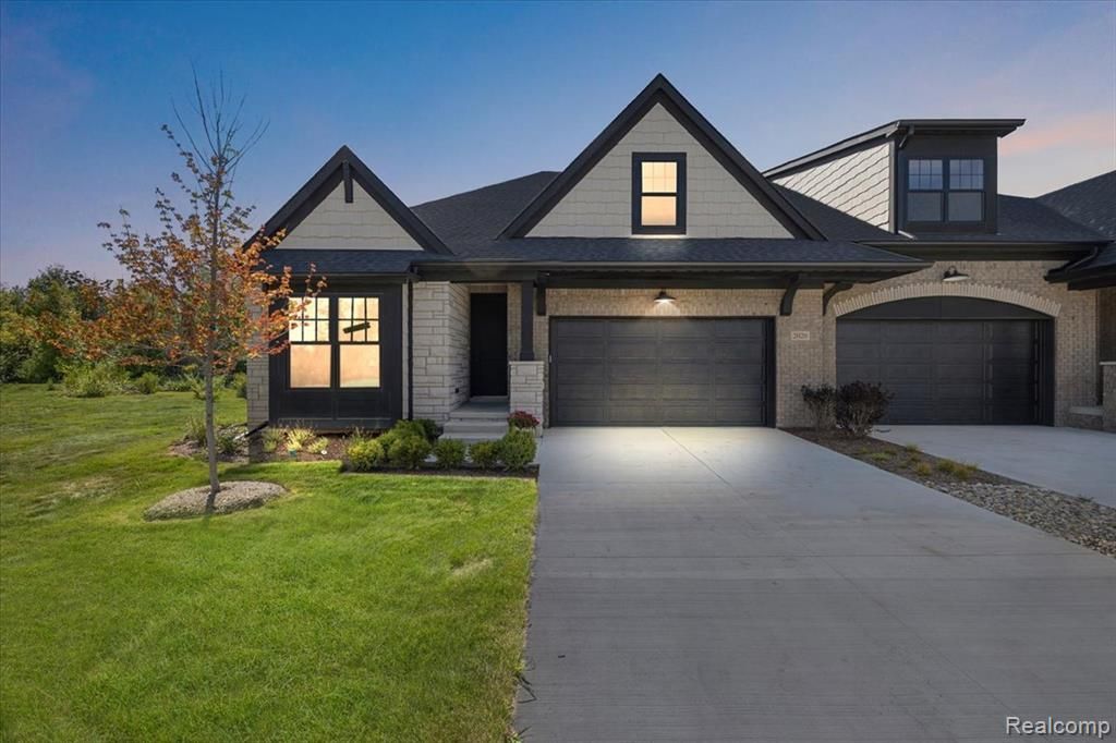 2032 Breckenridge Court, Rochester, MI 48307 Main Photo